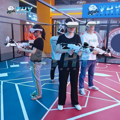 Equipamento para parque infantil interno Jogo de batalha VR Tiro com arma Simulador de roaming livre Arena VR