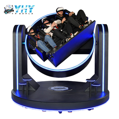 Três da cabina do piloto completa do simulador do movimento VR dos jogadores jogo super da montanha russa da rotação
