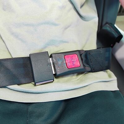 Novos Desenhos VR Multiplayer Video Game Realidade Virtual Jogos de Tiro Esportes 9d VR Cinema 4 Seat